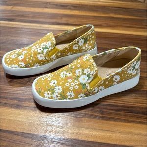 Lucky brand spring slip on shoes size 8 1/2